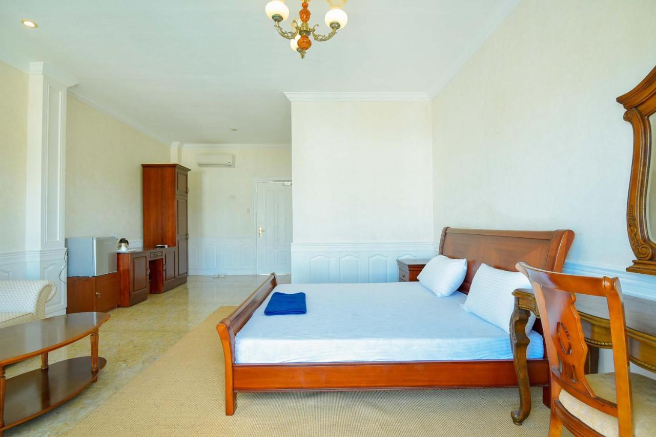 Casablanca By The Sea Hotel Olango Island Exterior foto
